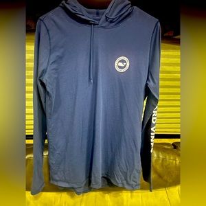 Vineyard Vines - long sleeved t-shirt hoodie.